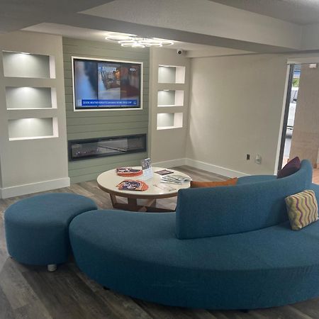 Quality Inn & Suites Orlando East - Ucf Area Alafaya Екстер'єр фото