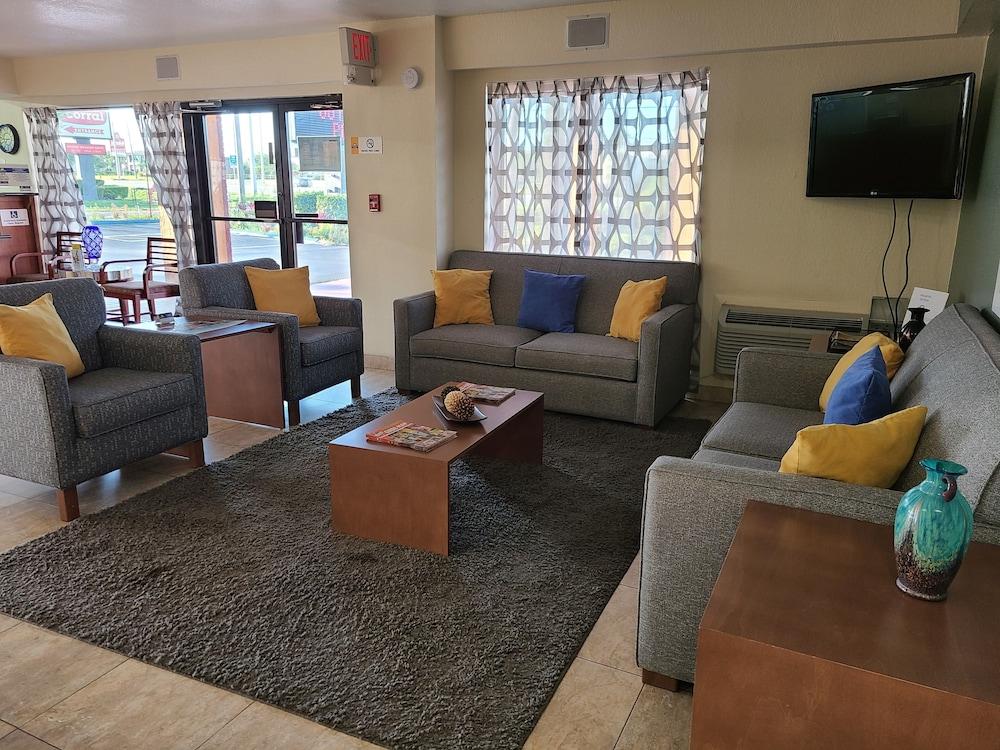 Quality Inn & Suites Orlando East - Ucf Area Alafaya Екстер'єр фото