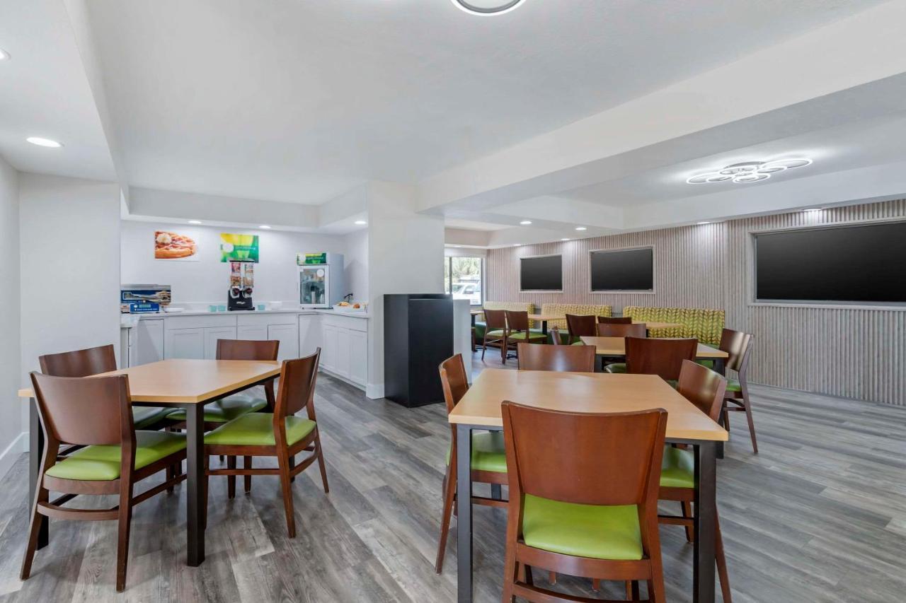 Quality Inn & Suites Orlando East - Ucf Area Alafaya Екстер'єр фото