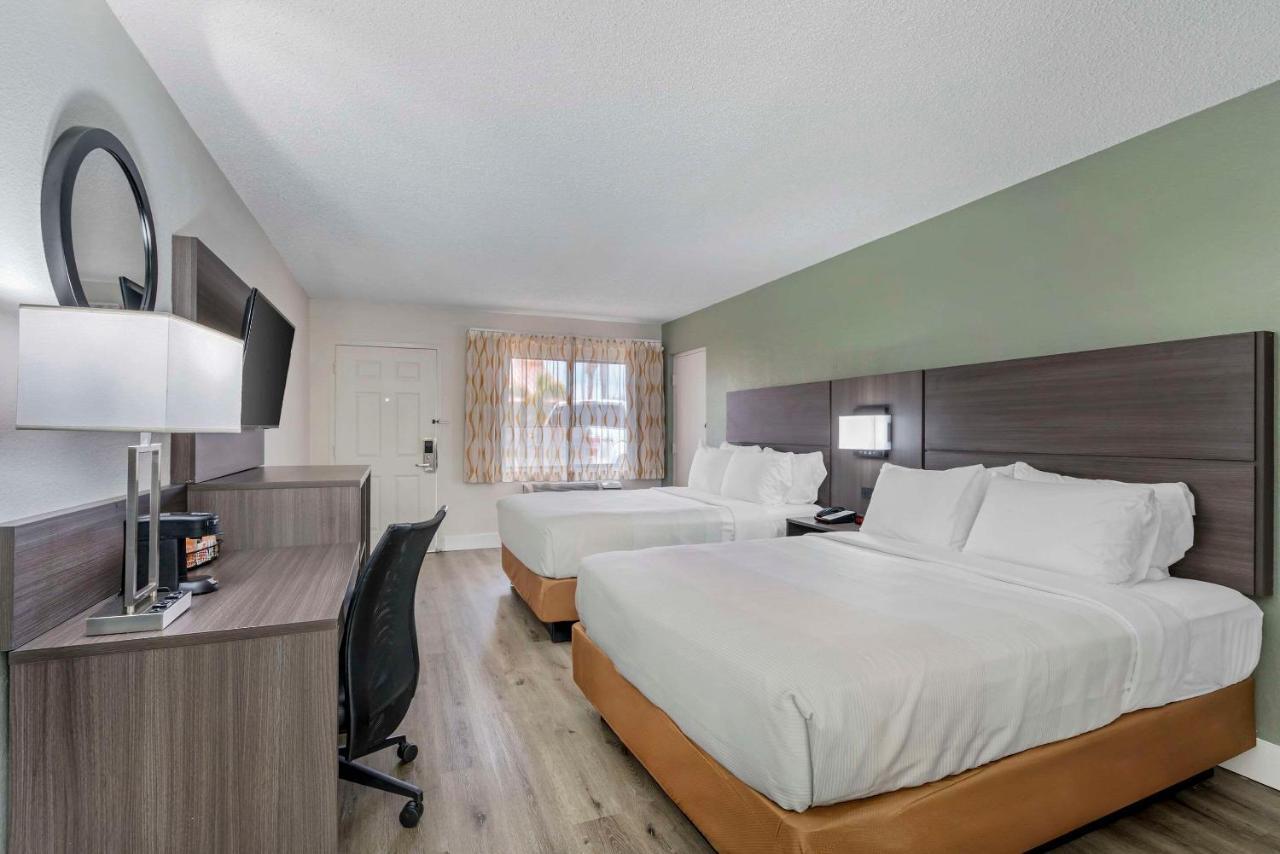 Quality Inn & Suites Orlando East - Ucf Area Alafaya Екстер'єр фото