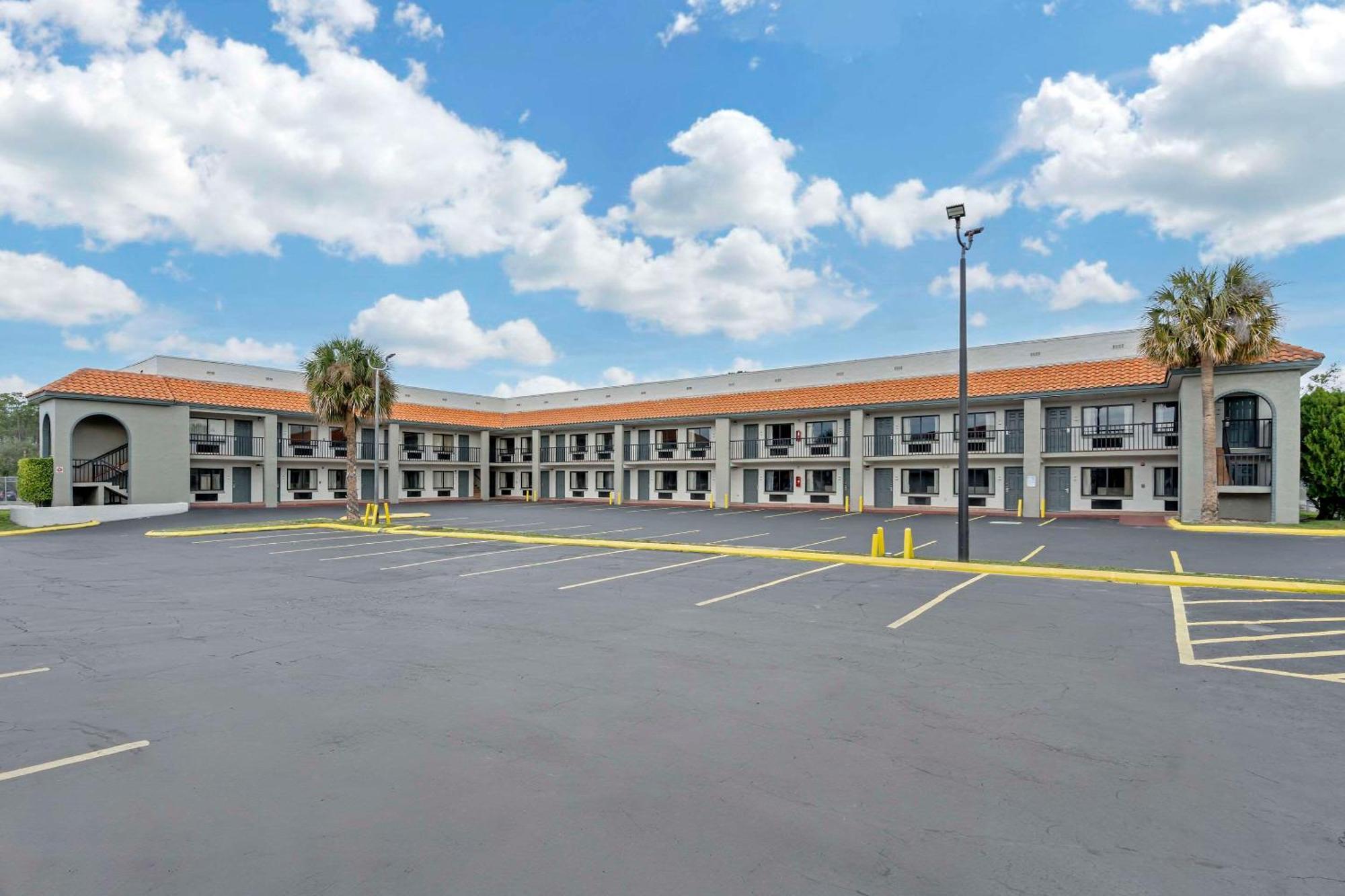 Quality Inn & Suites Orlando East - Ucf Area Alafaya Екстер'єр фото