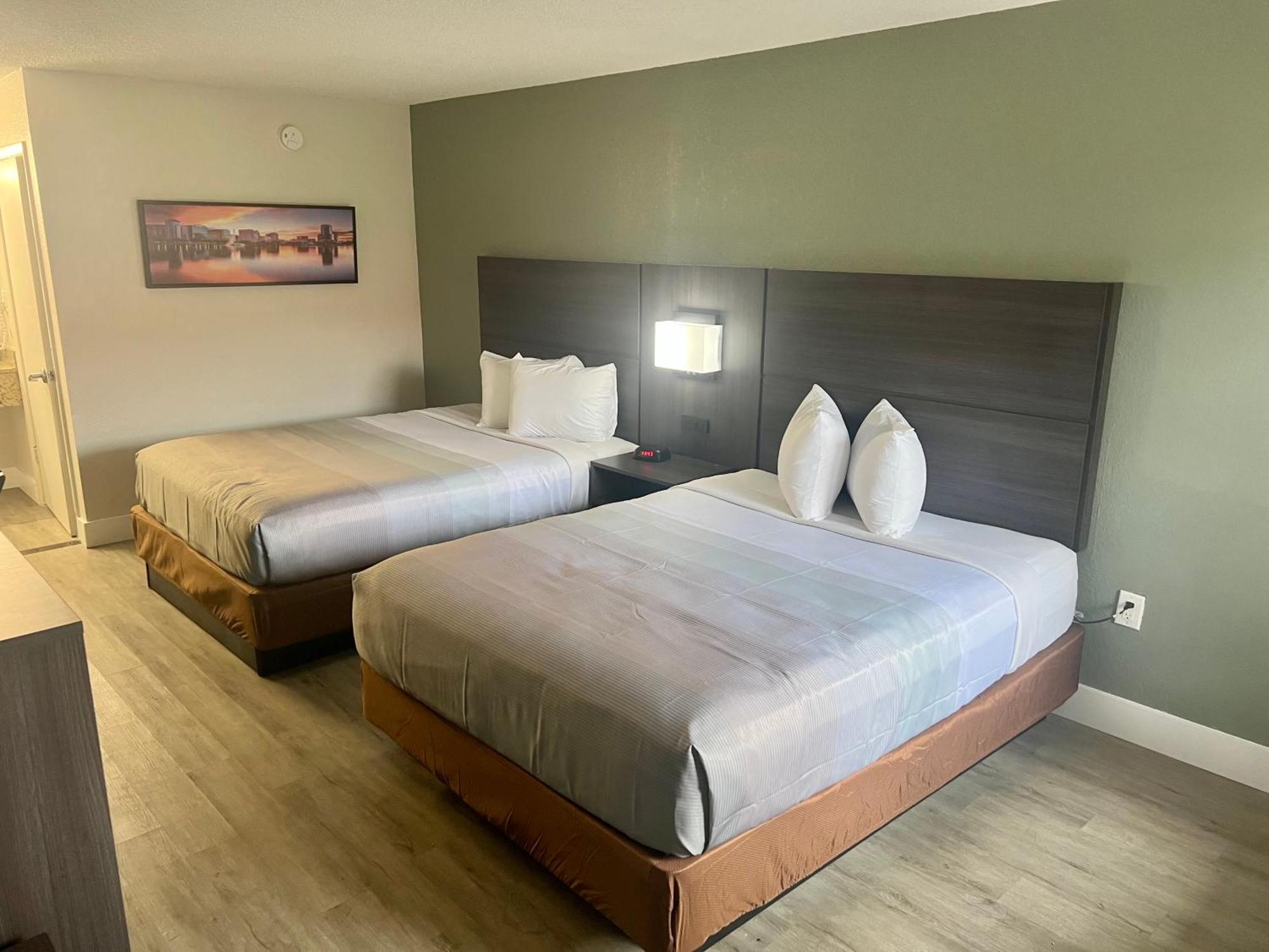 Quality Inn & Suites Orlando East - Ucf Area Alafaya Екстер'єр фото
