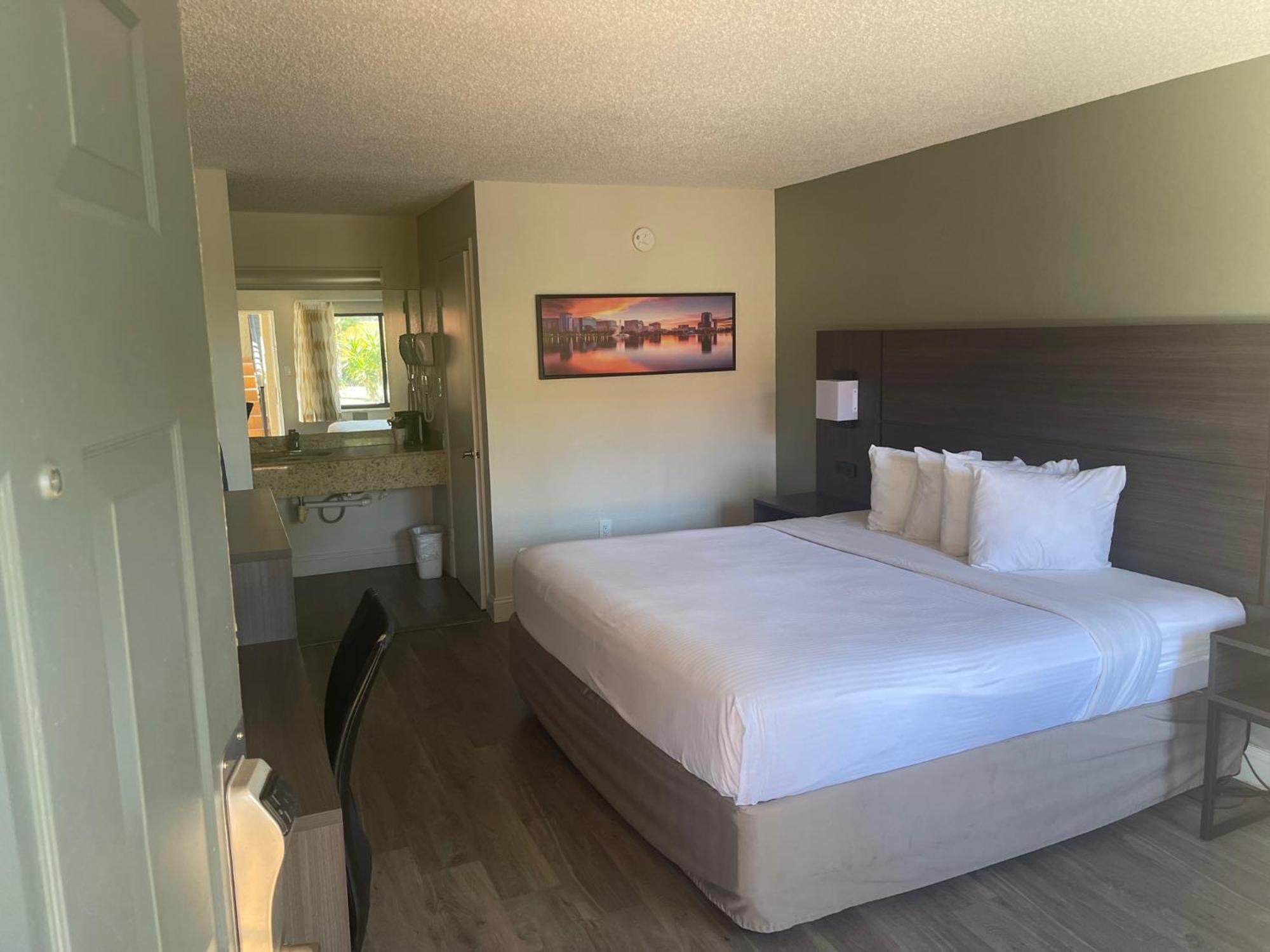 Quality Inn & Suites Orlando East - Ucf Area Alafaya Екстер'єр фото